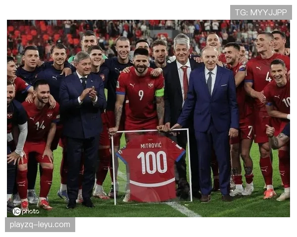 塞尔维亚门神米特罗维奇关键战役神勇扑救,力挽狂澜助球队逆转取胜 塞尔维亚门神米特罗维奇关键战役神勇扑救,力挽狂澜助球队逆转取胜