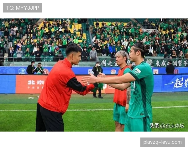 看张玉宁出街那双鞋，我就服了——一年外卖费都买不来